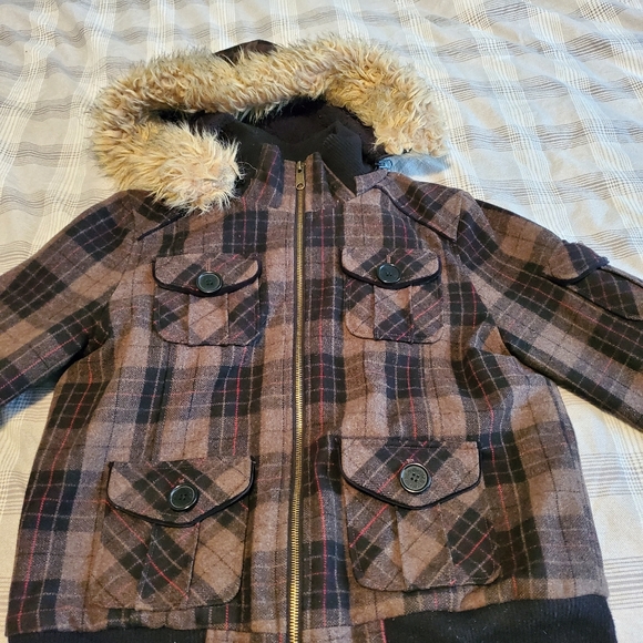 Large Plaid winter jacket - Picture 1 of 5